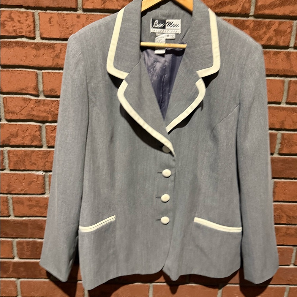 Women's Gray Blazer with White Trim